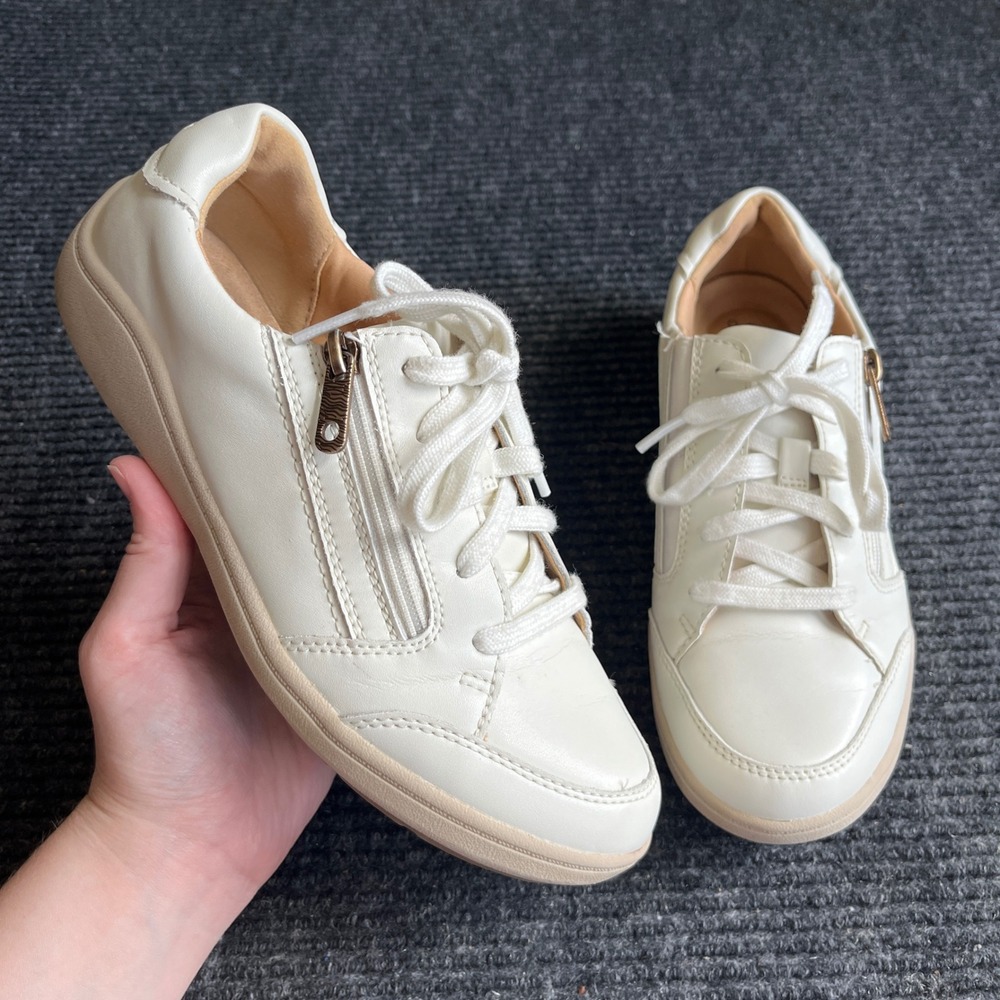 Clarks Collection Leather Side Zip Sneakers Women 7.5 Cream Low Top Walking Shoe
